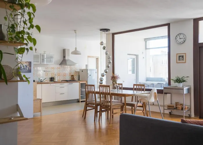 Family In The Centre - Free Parking Garage Ljubljana